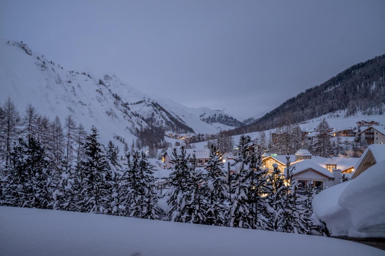 Relais & Chateaux Chasa Montana Самнаун Екстериор снимка